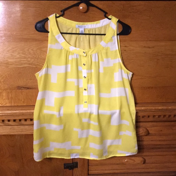 Kenneth Cole Reaction Tops - NWT Kenneth Cole Reaction Yellow Tunic Blouse
